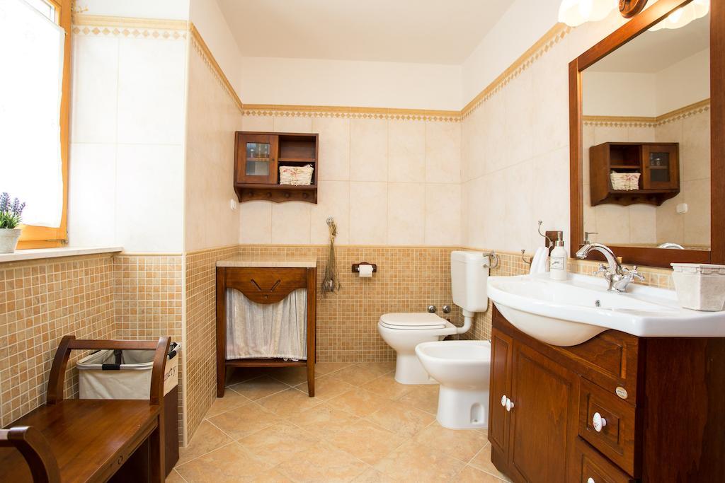 Holiday Home Lavanda Kornić الغرفة الصورة
